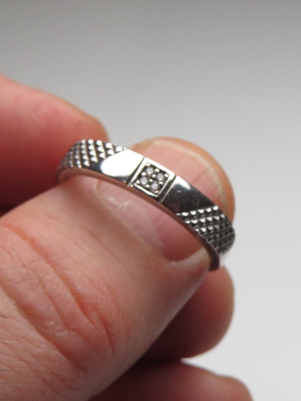 *925 Sterling Silver Diamond Band